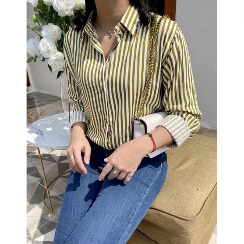 Kemeja Wanita Motif Stripe Garis Bahan Polly Rayon Kekinian