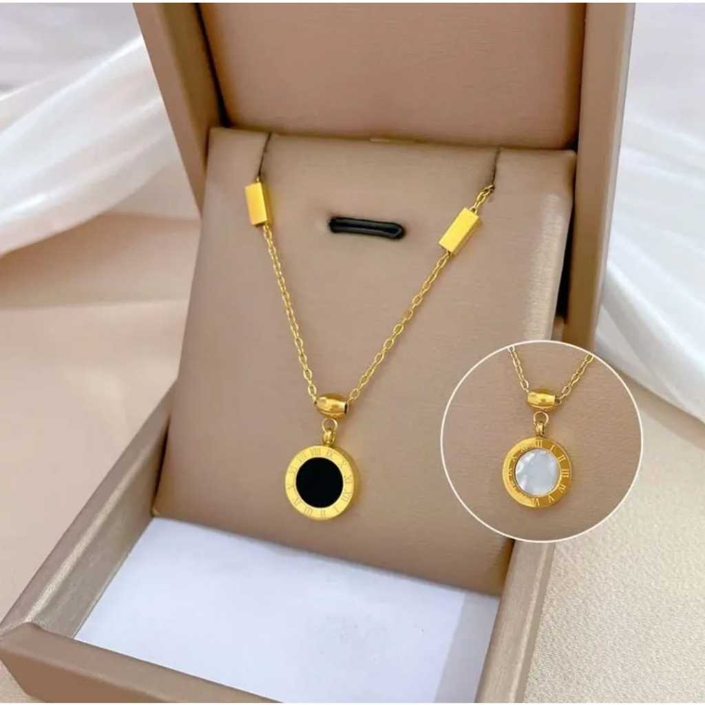 Perhiasan Wanita - Kalung Titanium Asli Rantai Liontin Bulat Hitam dan Putih Anti Karat dan Luntur H