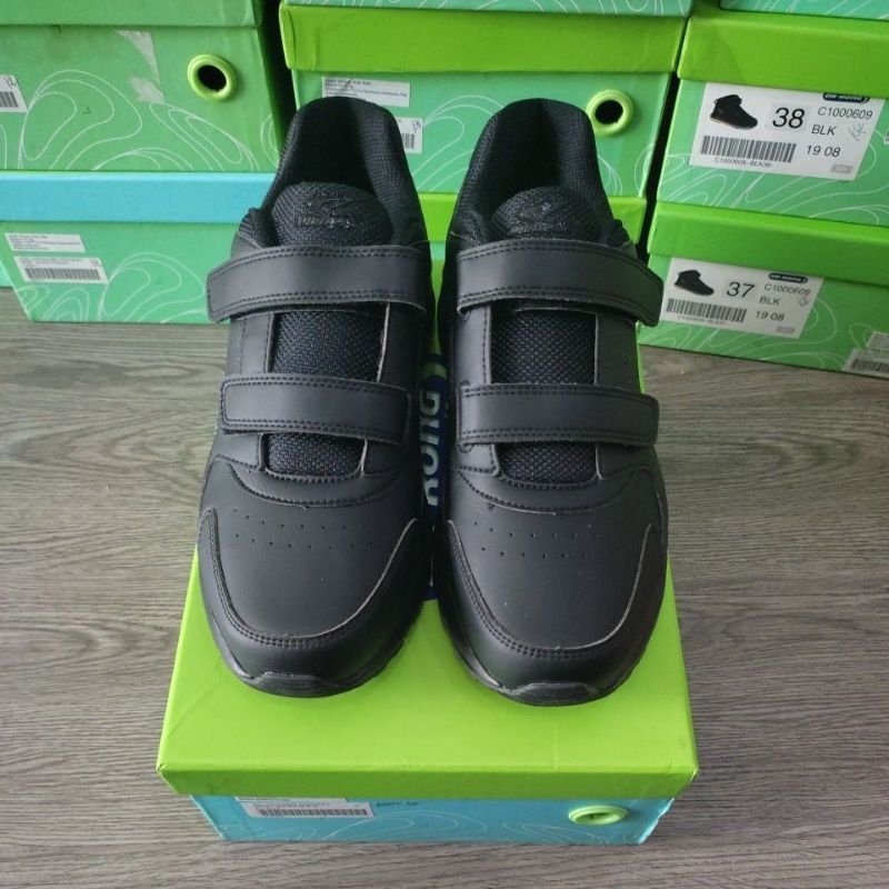 Sepatu Dr.Kong C7100015