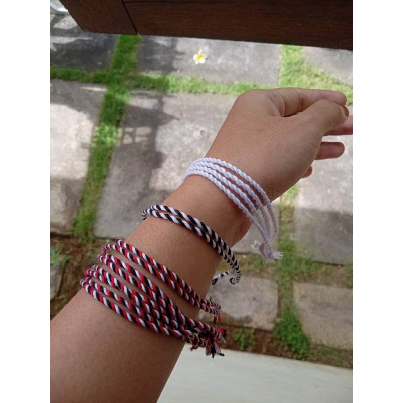 GELANG TRIDATU HITAM PUTIH PUTIH POLOS