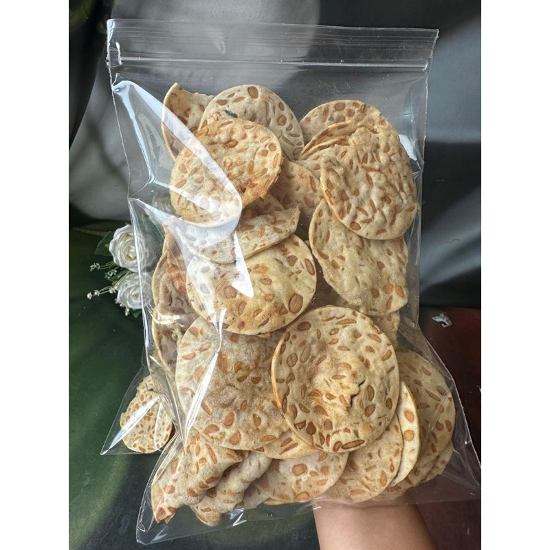 

Keripik tempe daun jeruk (250gr)