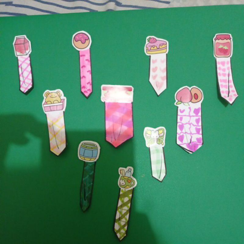 

Bookmark / Pembatas Buku