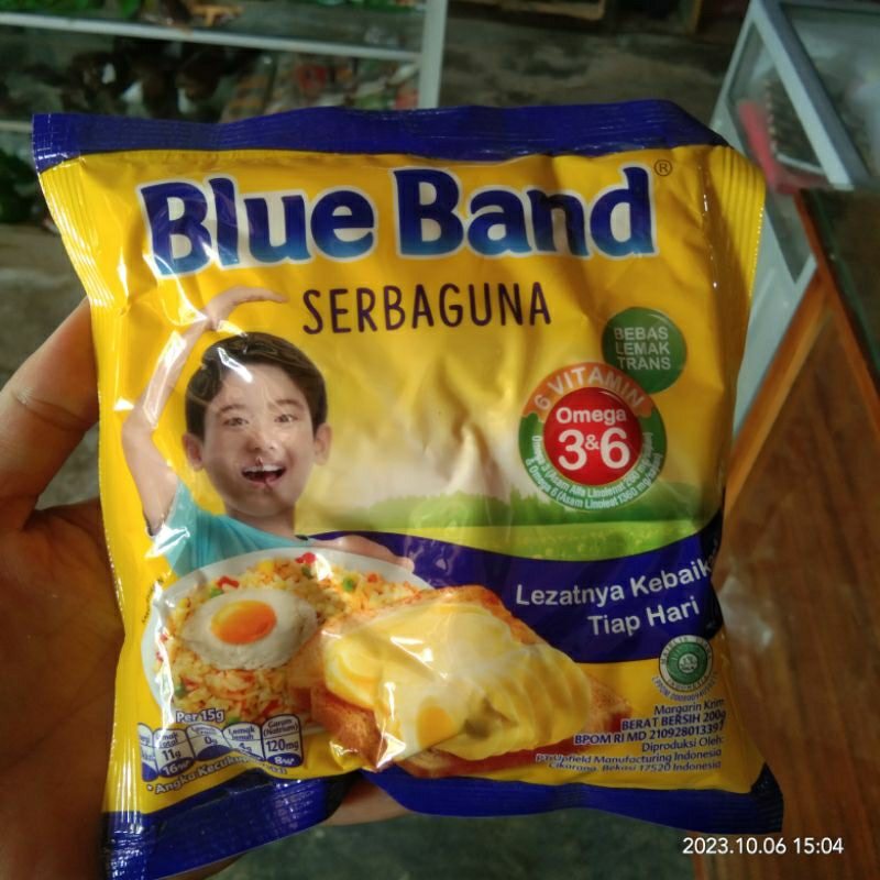 

Maegarine blueband saset 200gram