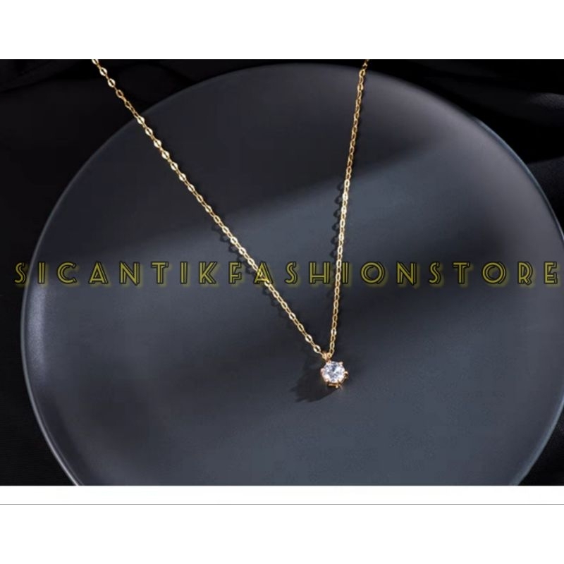 Kalung Rantai Titanium Liontin Mata Satu Fashion Wanita Terlaris Anti Karat Tidak Luntur Perhiasan Harian Perempuan