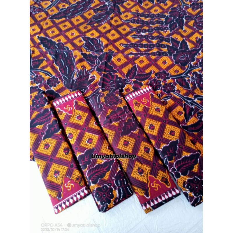 //Bestienya Kain Sidomukti Tumpal Merah/Print Motif//