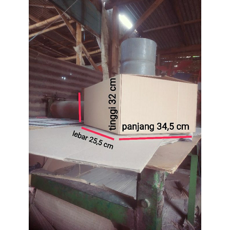 

pecking kerdus UKRN panjang 34,5 x lebar 25,5 x tinggi 32 cm