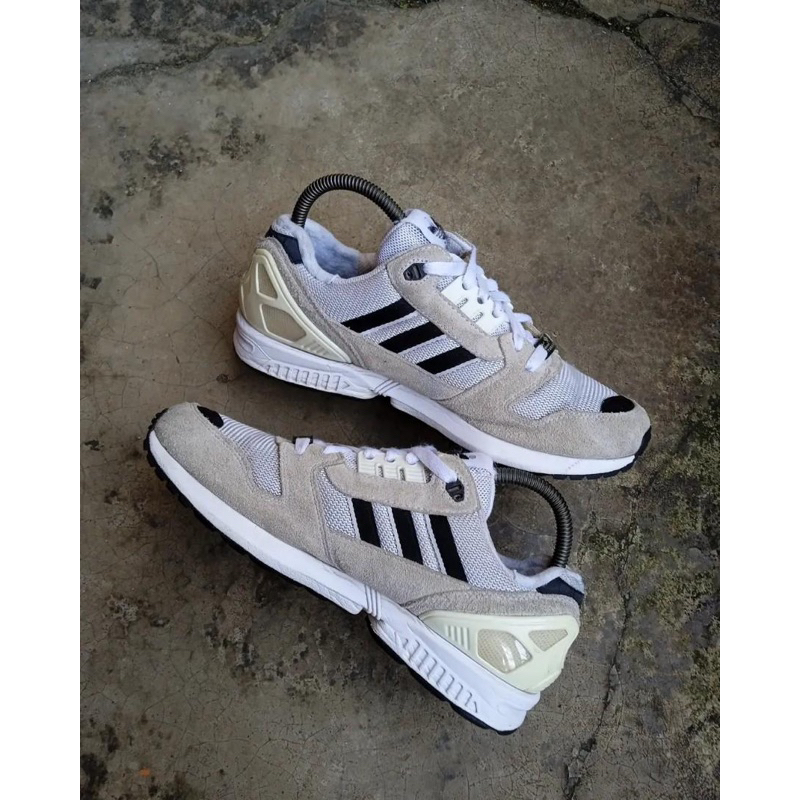 Second ADIDAS ZX 8000