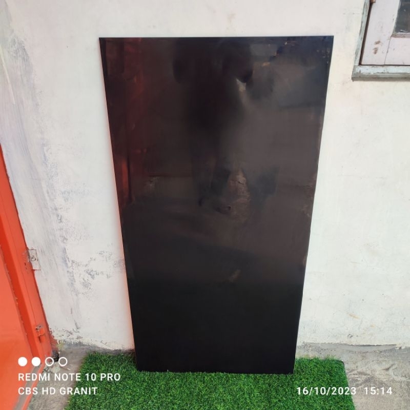 granit lantai uk 60x120 hitam polos D61200 by torch