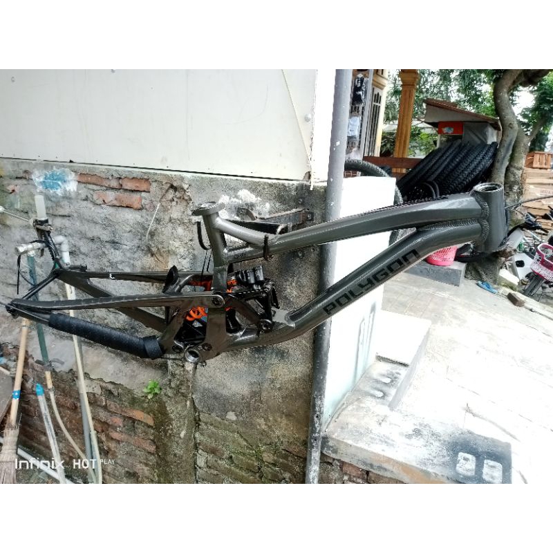 frame Polygon Collosus dh9 kondisi bekas repaint normal nego saja