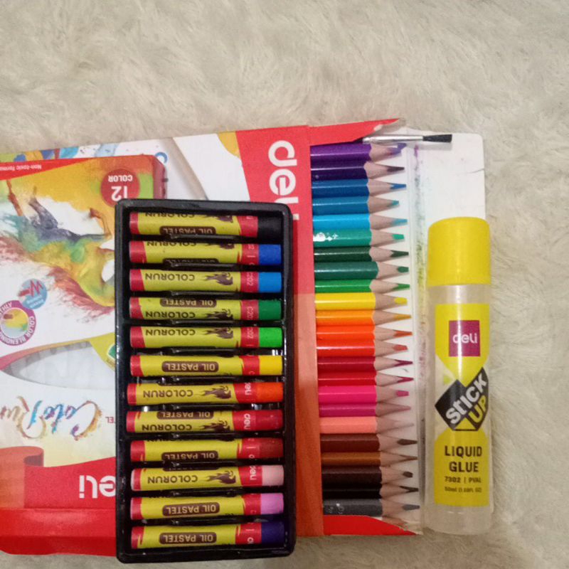 

paket pensil warna deli 24 pcs dan krayon 12 pcs