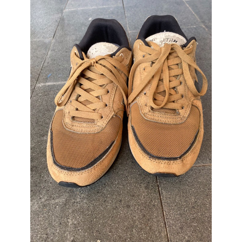 Macbeth fischer ochre