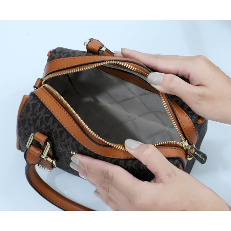 MK MINI SPEEDY Bedford Legacy Small Crossbody RM20 (FREE paperbag