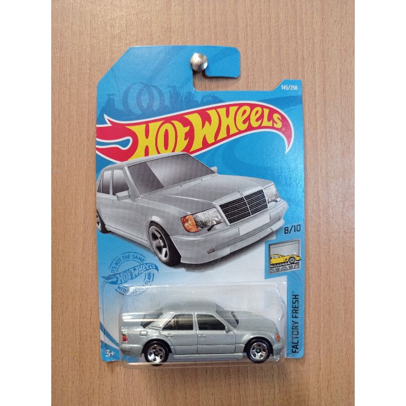 Hotwheels Mercedes Benz 500 E - Silver