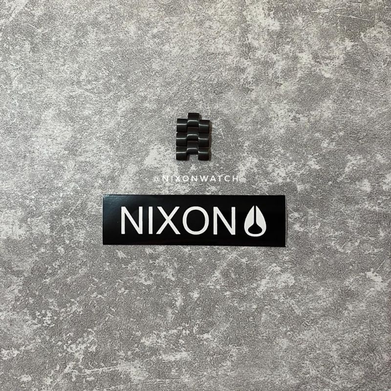 Nixon Kensington (extra chain)