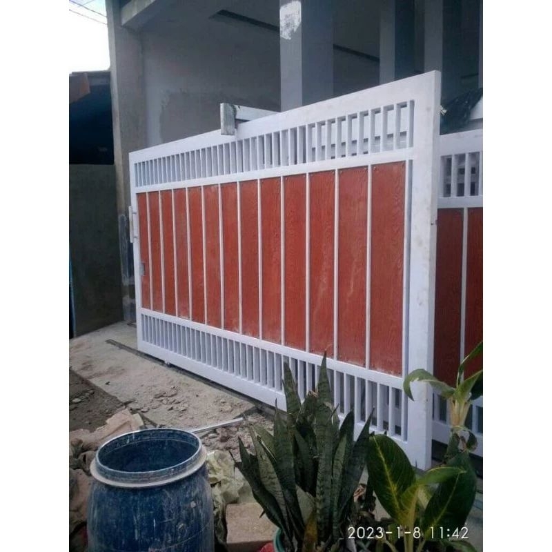 pagar minimalis model baru motif kayu lisplang grc bahan GALVANIS anti karat (650.000/m)