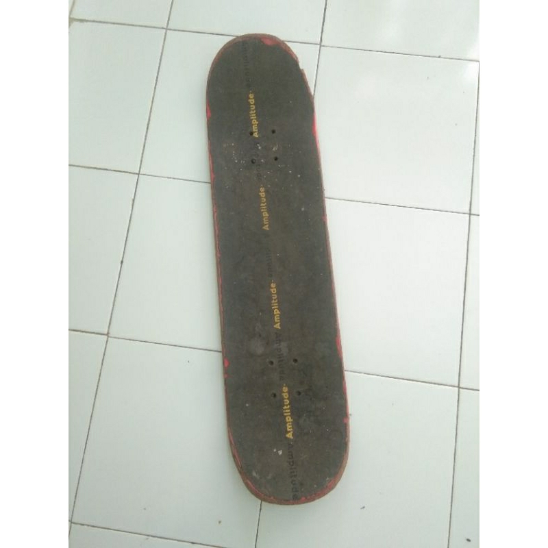 deck(papan skate) amplitude