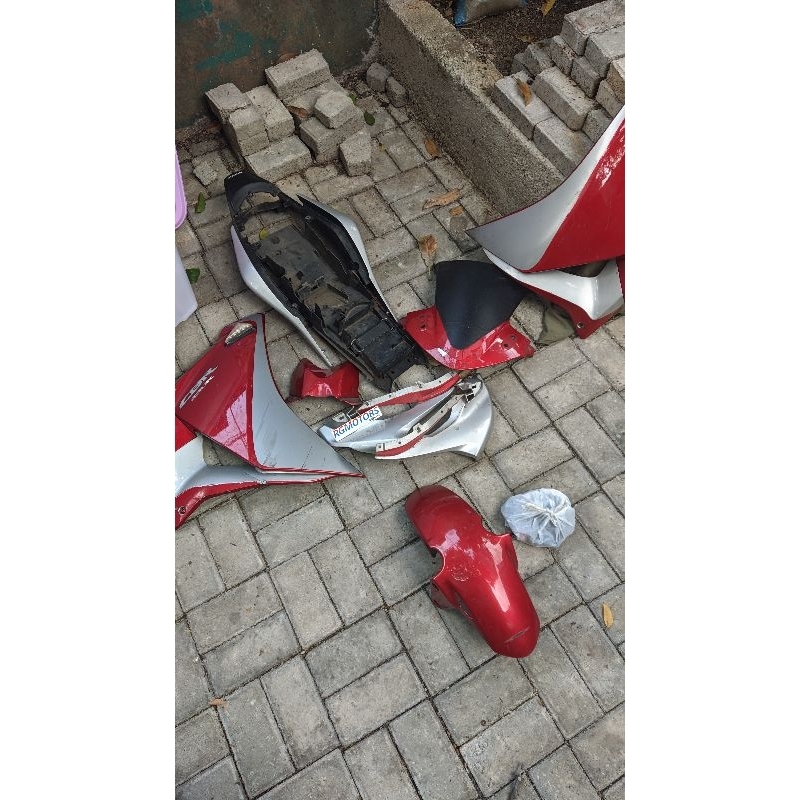 BODY SET CBR 250R KONDISI BAHAN - RGMOTORS