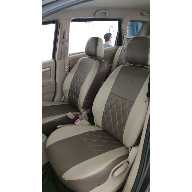 Sarung jok Ertiga lama terusan ( jok paling belakang nyambung )