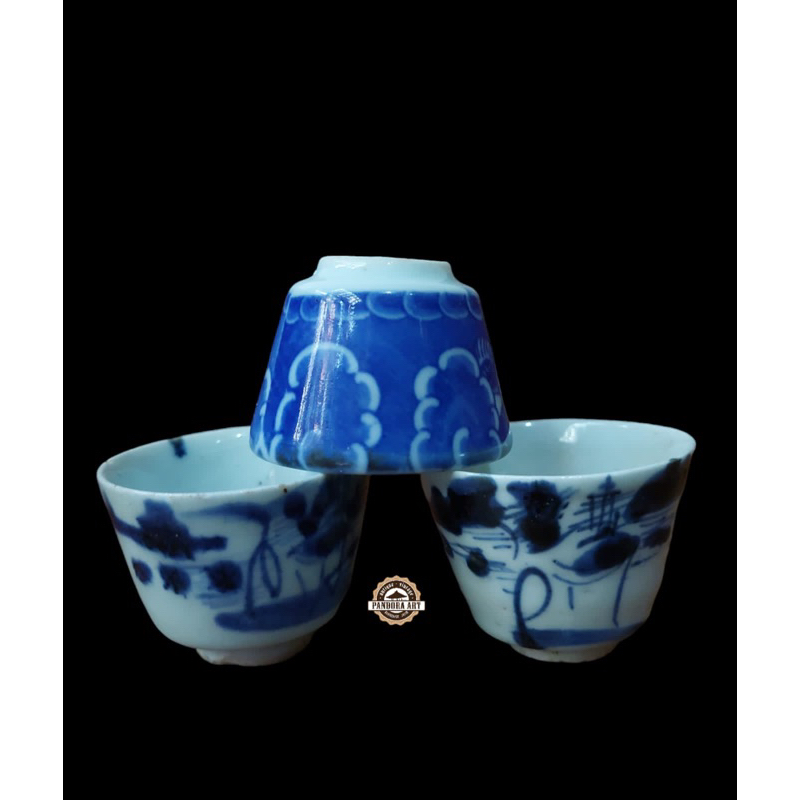 Cucing biru putih Qing dinasti