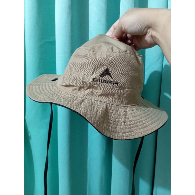 preloved topi rimba Eiger 2in1