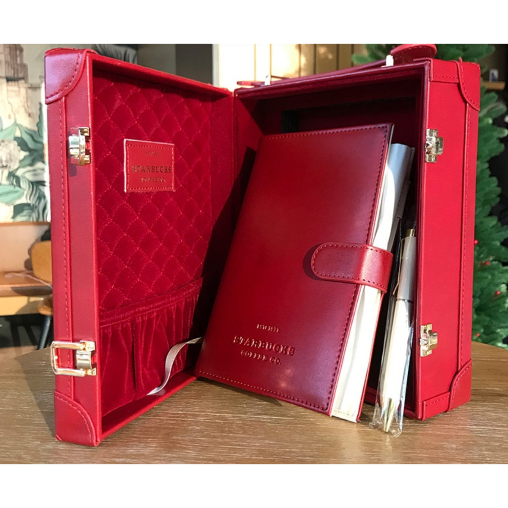 

Starbucks China Christmas Xmas Leather Case Notebook and Pen Set