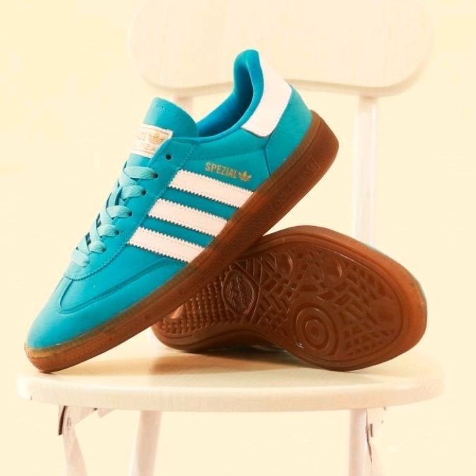 Sepatu Sneakers Pria Adidas HandBall Spezial Blue Ice White SolGum Original