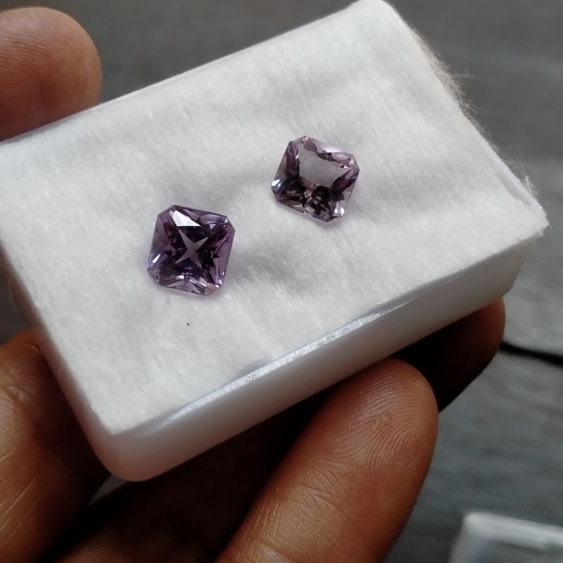 batu kecubung ungu Kalimantan