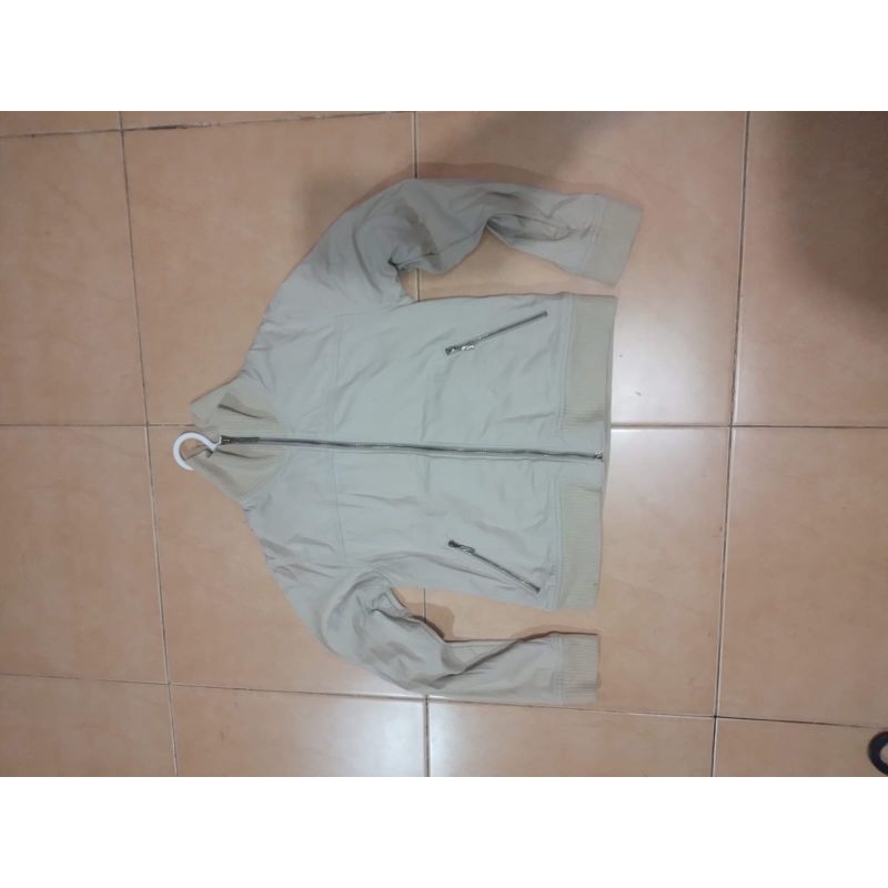 jaket crop Nike size 10-12 th