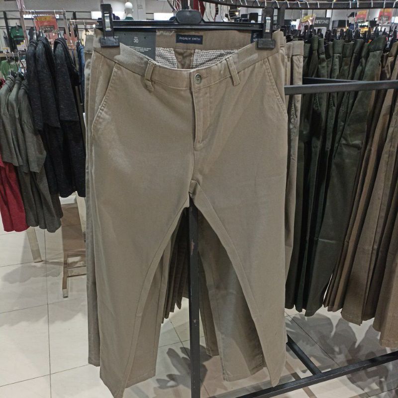 CELANA COWOK BY ANDREW SMITH