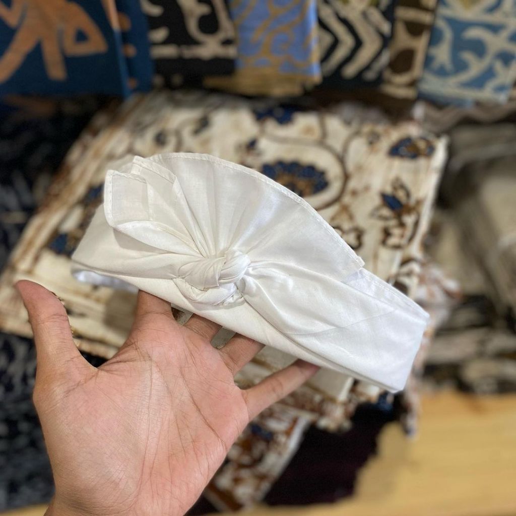 Udeng Putih Lembaran & Udeng Jadi