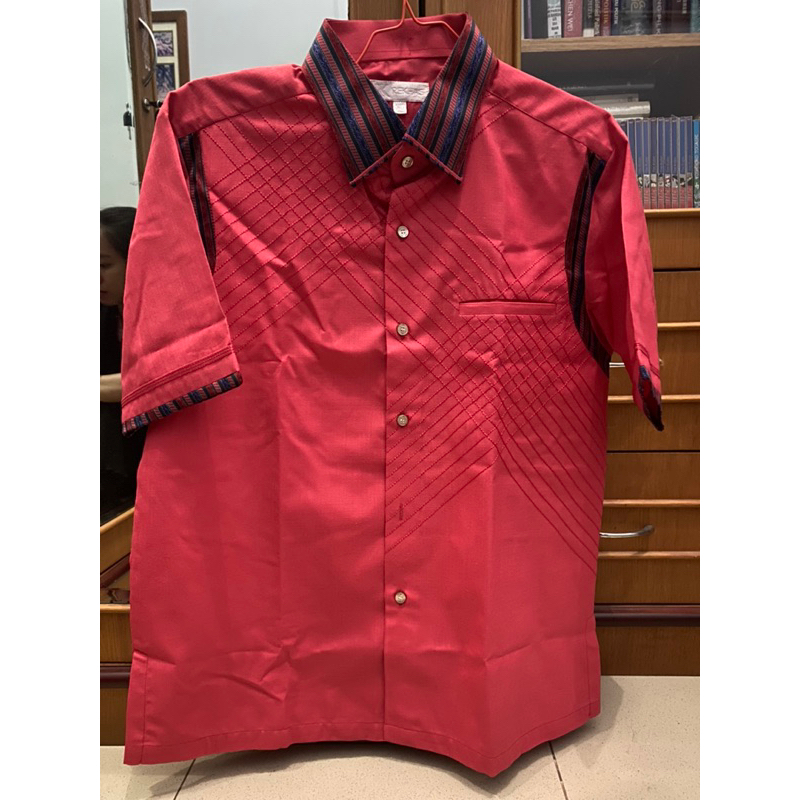 Kemeja merah bordir Rekhas