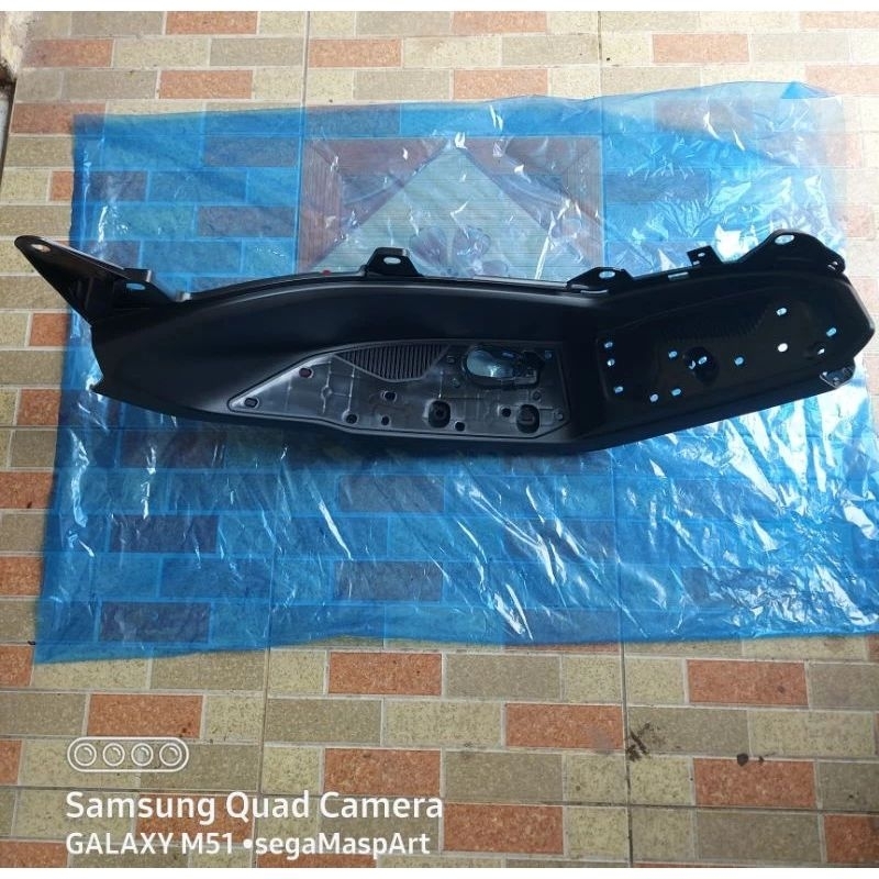 board footrest bordes pijakan kaki kanan Yamaha nmax new 2020 2021 B6H original