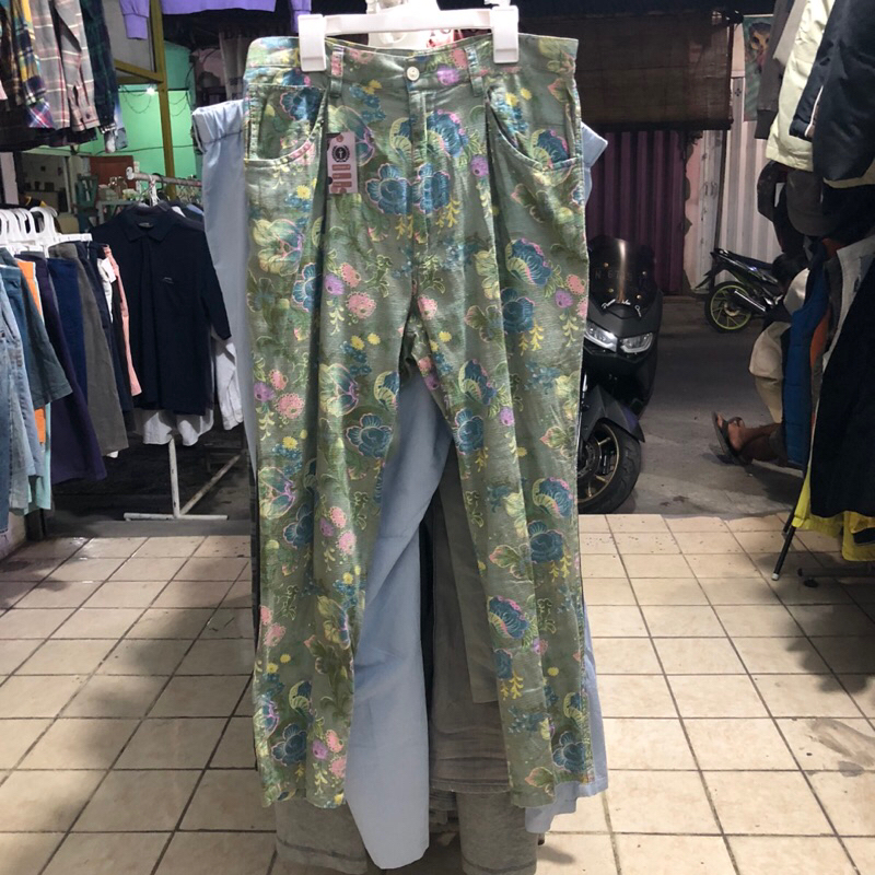 zucca by issey miyake full print floral pants