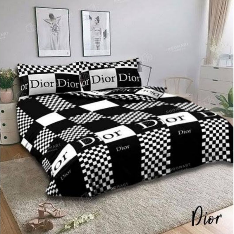 BEDCOVER KOTAK HITAM PUTIH DIOR SET SPREI SARUNG BANTAL DAN SARUNG GULING