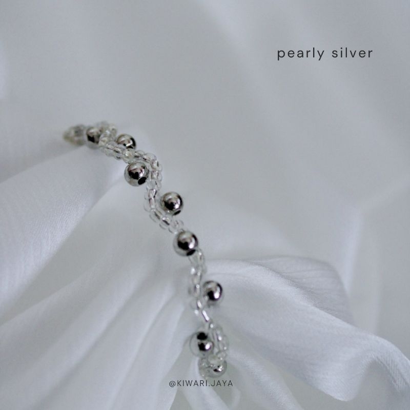 Pearly Silver Gelang Manik Manik