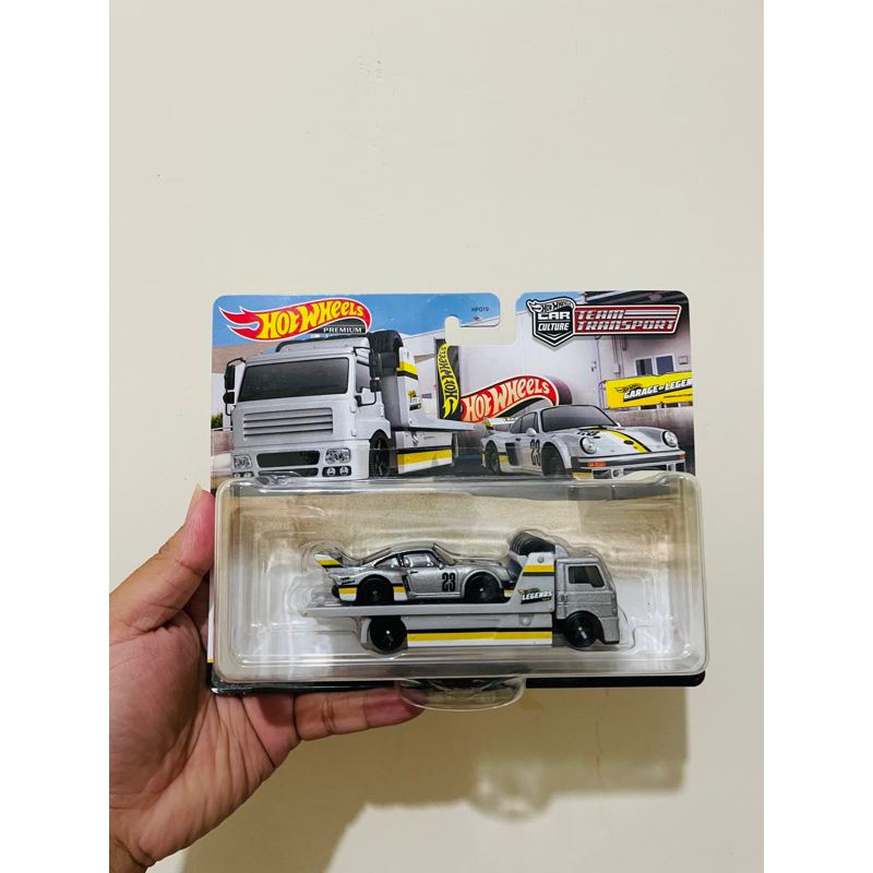 hotwheels team transport porsche legend tour