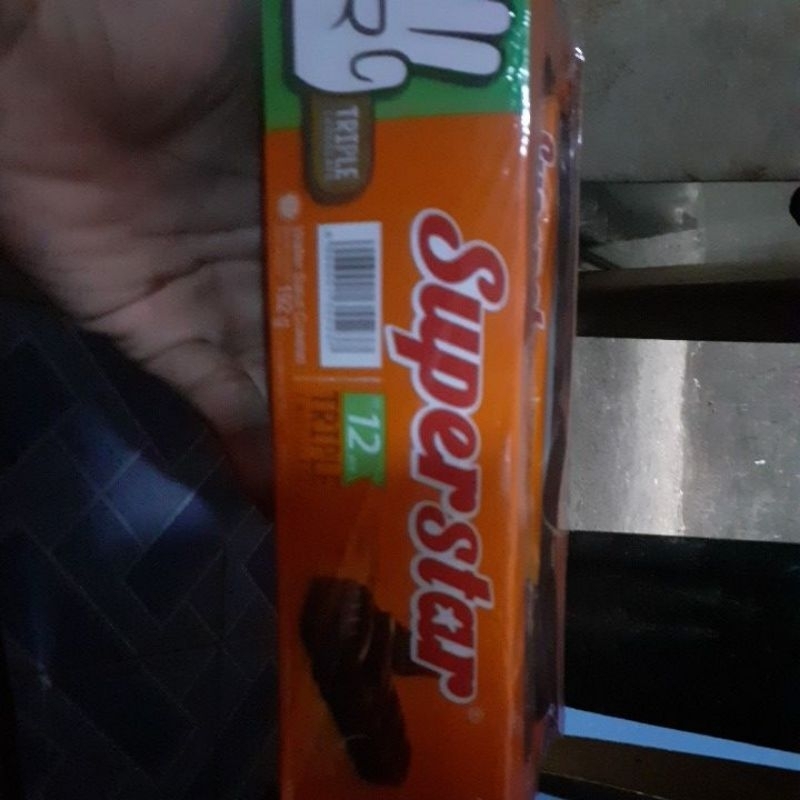 

Superstar wafer salut cokelat