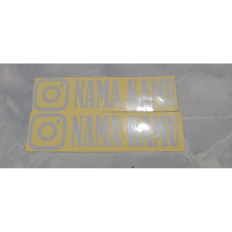 

sticker cutting nama sendiri ukuran 15cm*4cm