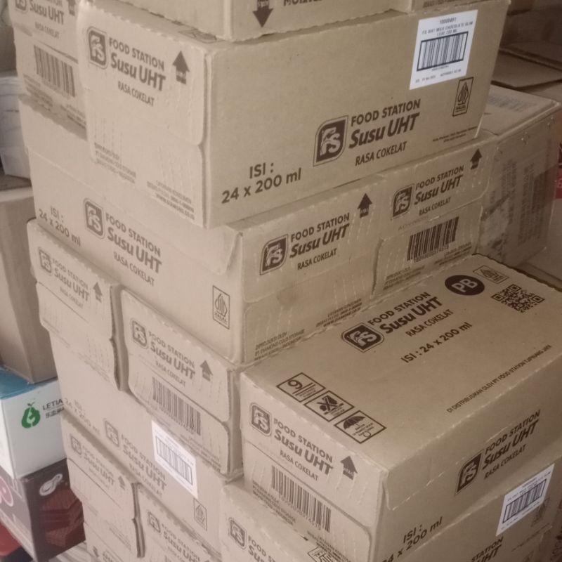 

Susu UHT FS Food Station isi 24 200ml