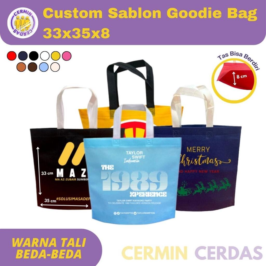 

Custom Sablon Tas Goodie Bag 33x35x8 Spunbond TLB Handle Bawah Tali 2 Warna Untuk Suvenir Nikah Ulang Tahun Belanja Nama Perusahaan