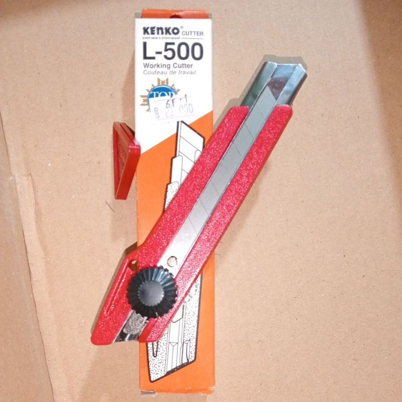 

pisau cutter L-500