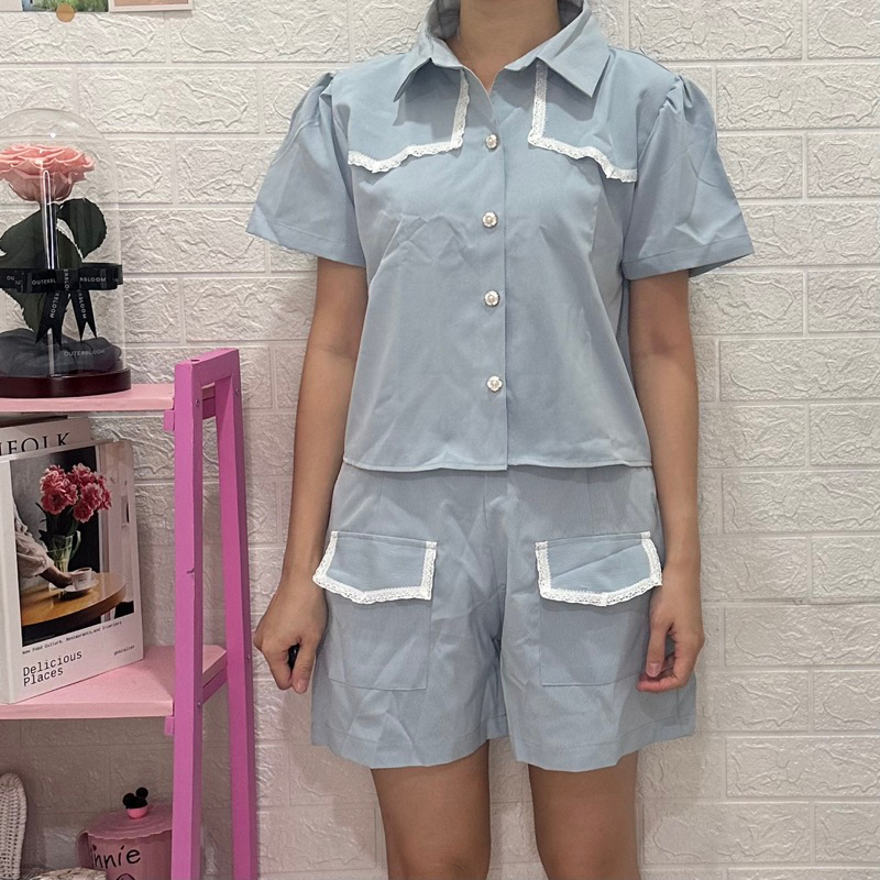 𝙉𝙀𝙒 BKK Pukluk Shop One Set Baby Blue Crop Shirt Short Pants Setelan Wanita
