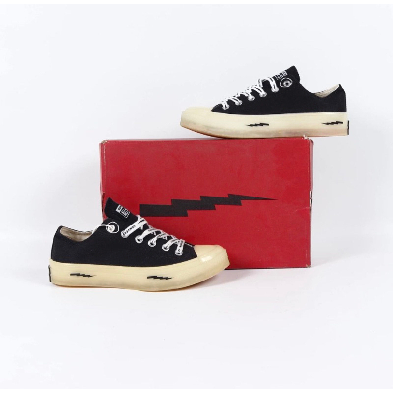 Sepatu Sneakers Offspring X Converse Chuck 70 Black