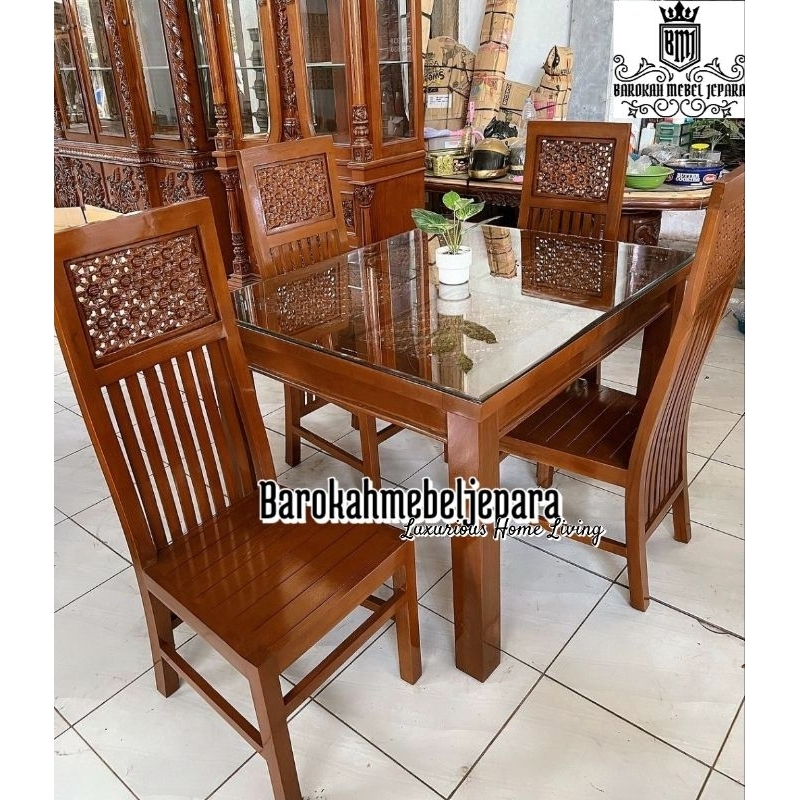 Meja makan kursi 4 / meja makan kayu jati / meja makan ukir / meja makan plus kaca / mebel jati
