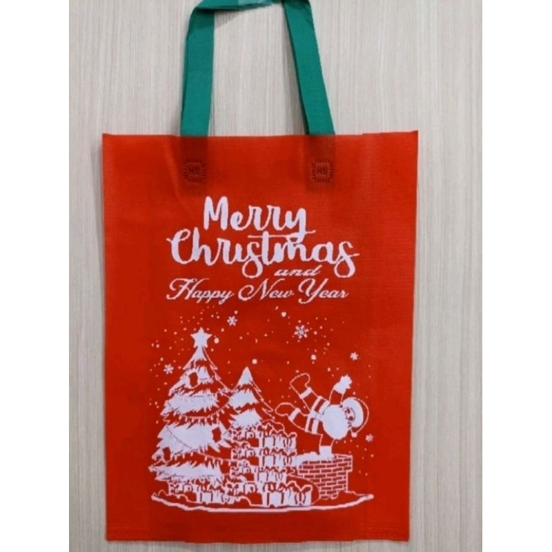 

Goodie Bag Natal Lusinan Isi 12 Pcs Ukuran 25×35×8