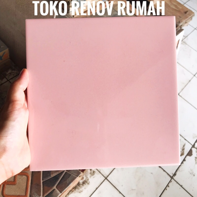 keramik 20x20 pink polos (glossy)/ keramik pink polos/ keramik dinding pink/ keramik lantai pink polos