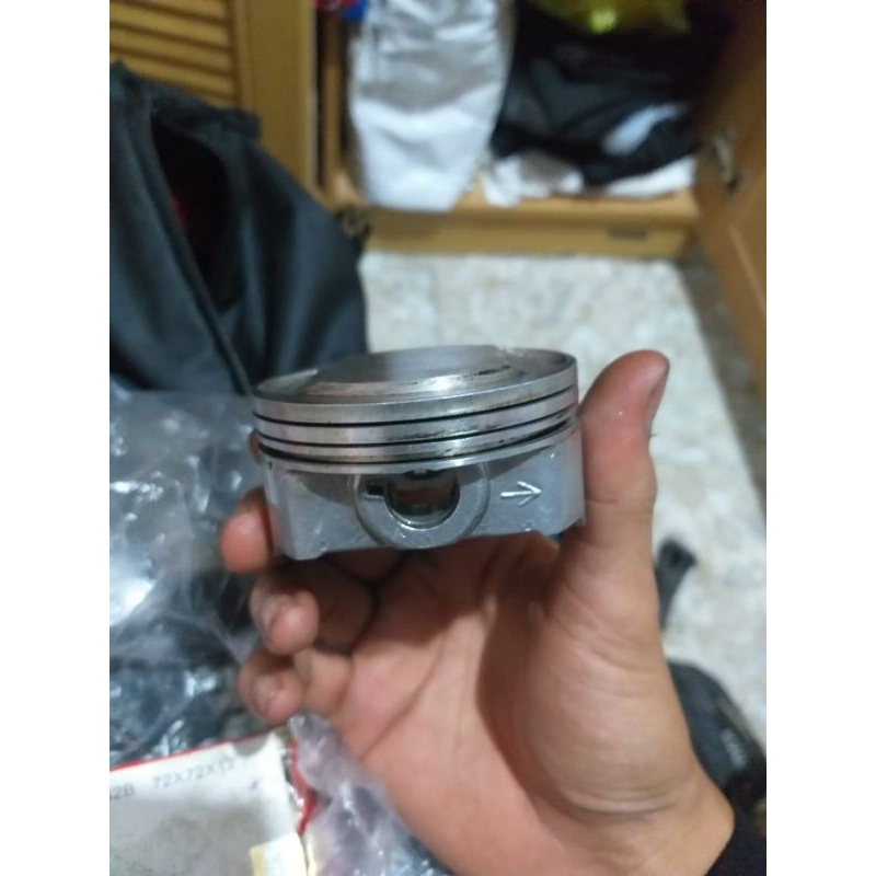 Piston LHK 68 pin 14