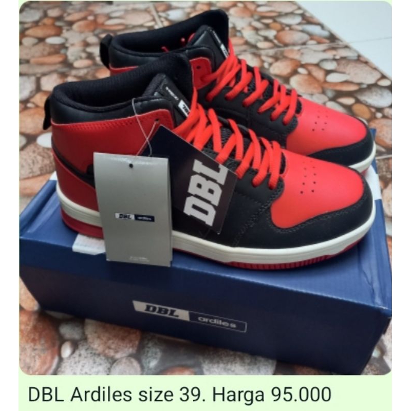 Sepatu Ardiles dewasa