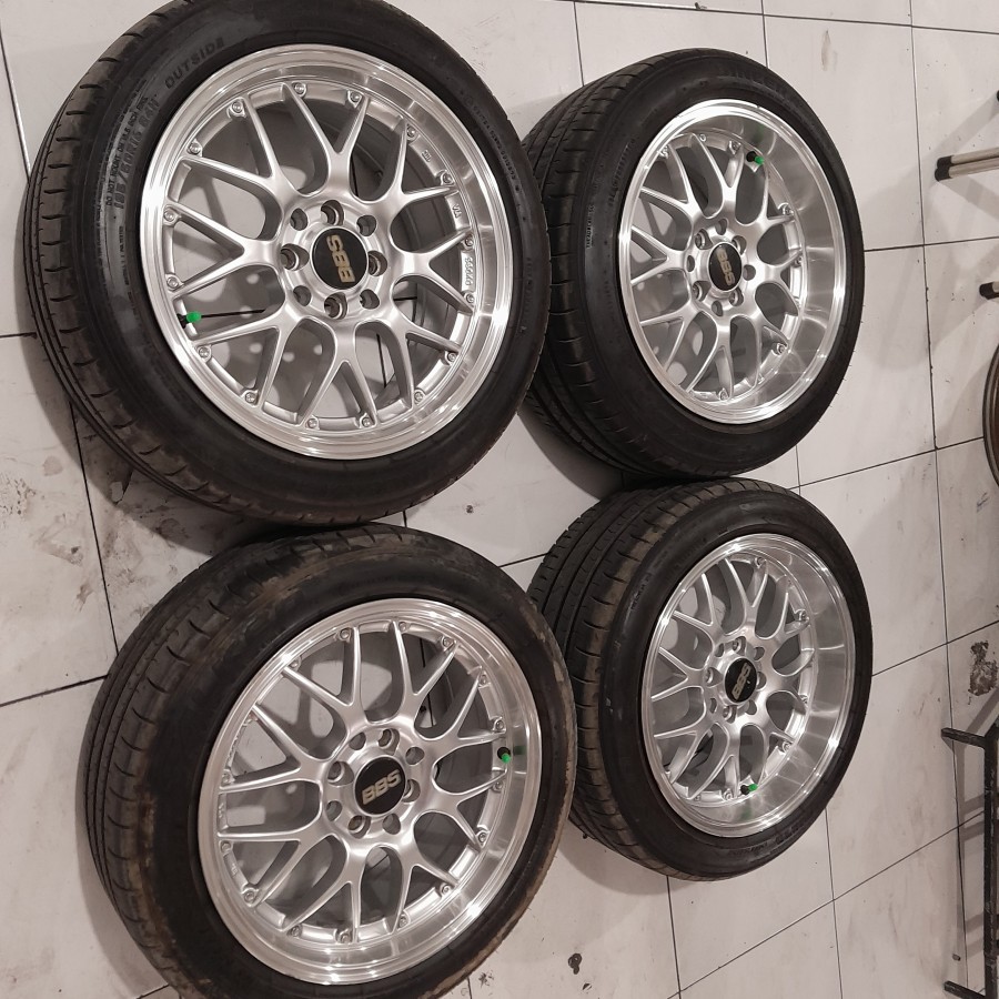 Velg Mobil Seken BBS Ring16x7/8.5 Baut 4 Et42/38 Ban 195 50 R16 Thn2021