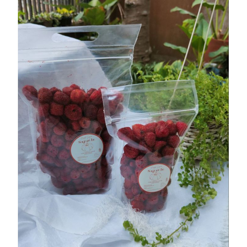 

keripik strobery/keripik buah/keripik sayur/snack sehat/snack diet/keripik sehat/keripik buah/makanan ringan/snack ringan/snack anak